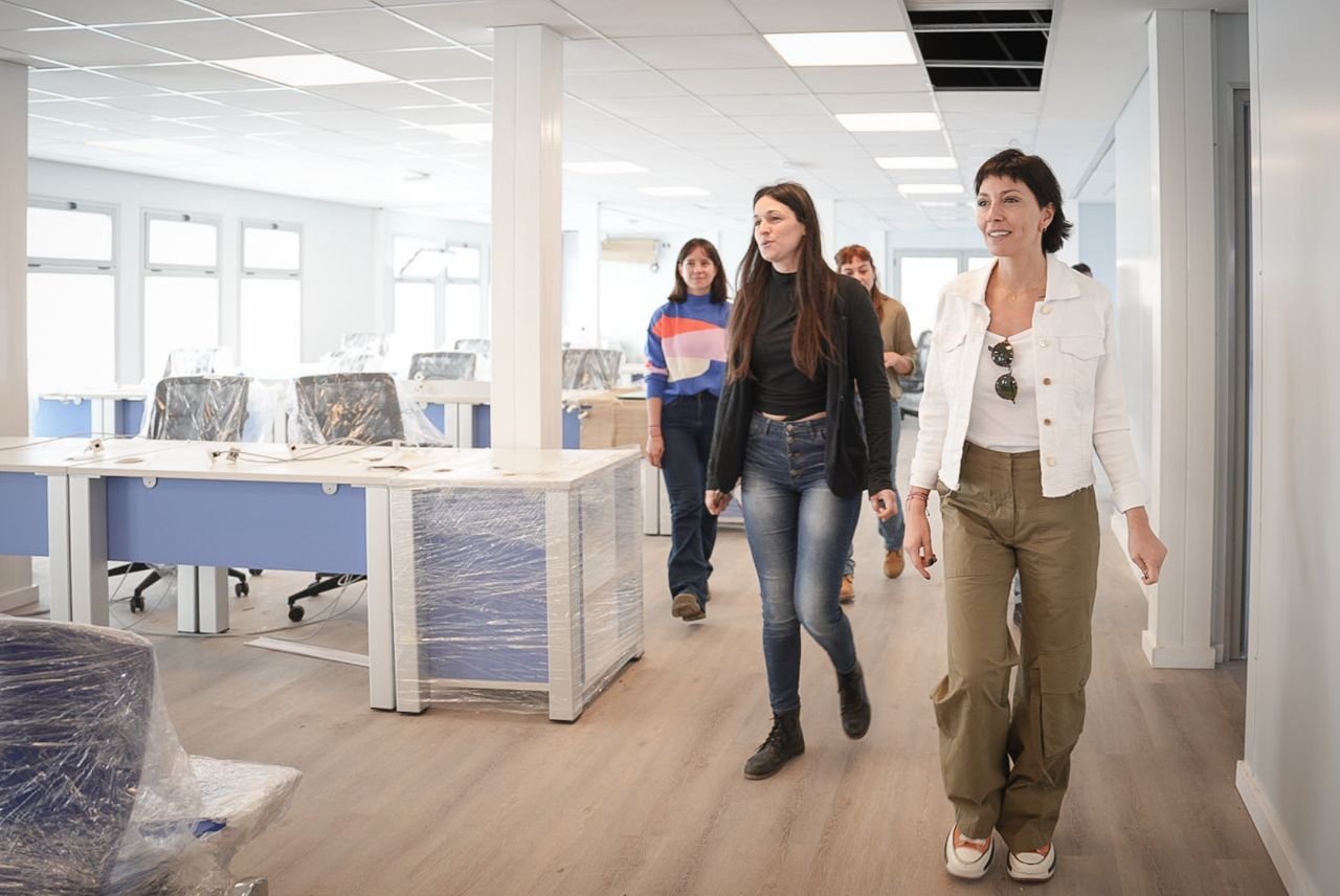 MAYRA RECORRIÓ LA OBRA DE LA NUEVA OFICINA DE ATENCIÓN DE ANSES EN EZPELETA