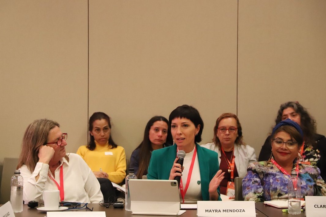 MAYRA EXPUSO EN EL 4º FORO MUNDIAL DE CIUDADES Y TERRITORIOS DE PAZ