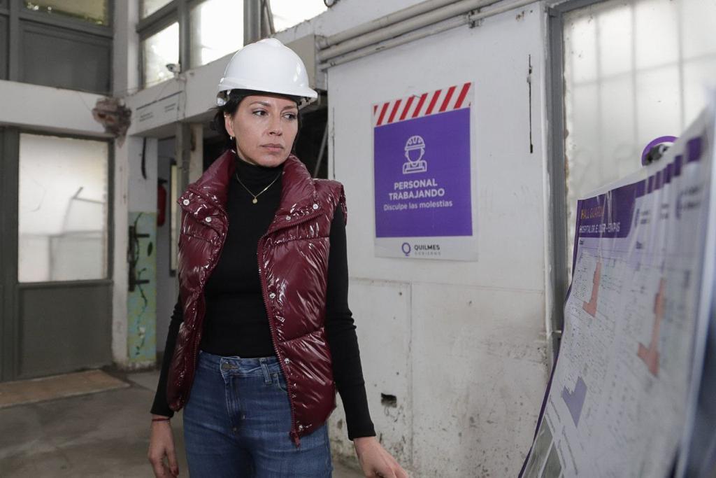   MAYRA RECORRIÓ LA OBRA DE AMPLIACIÓN DE LA GUARDIA DEL HOSPITAL OLLER 