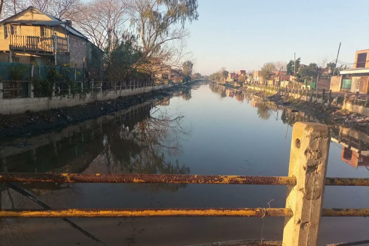 SE REALIZARON TRABAJOS DE LIMPIEZA Y DESOBSTRUCCIÓN EN LOS ARROYOS 
