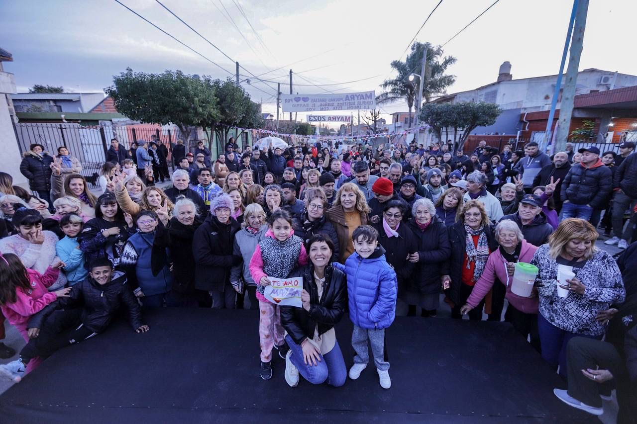  MAYRA INAUGURÓ NUEVOS PAVIMENTOS EN EL BARRIO LA UNIÓN