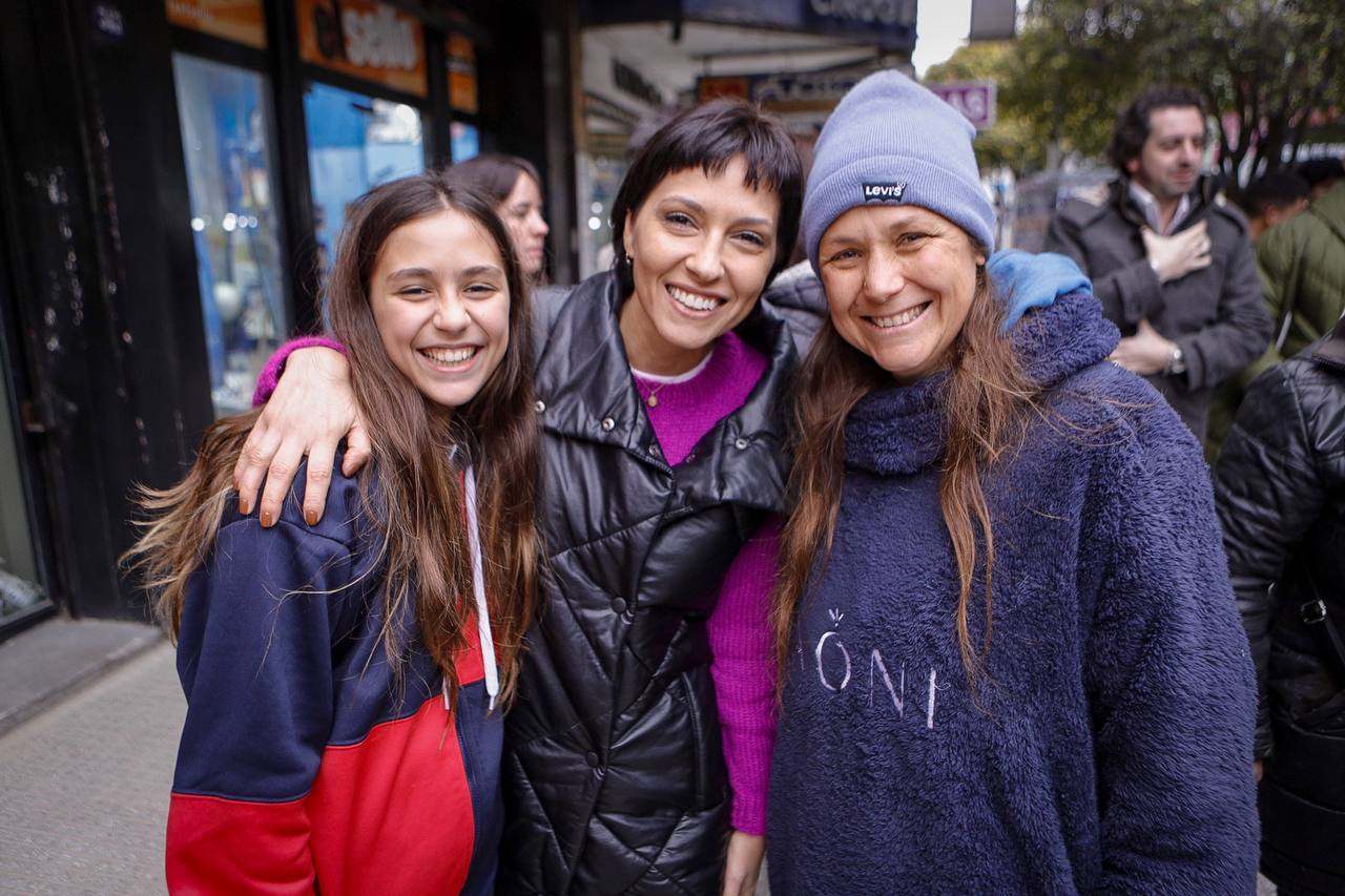 MAYRA RECORRIÓ EL PRIMER TRAMO DE RENOVACIÓN DE LA PEATONAL RIVADAVIA