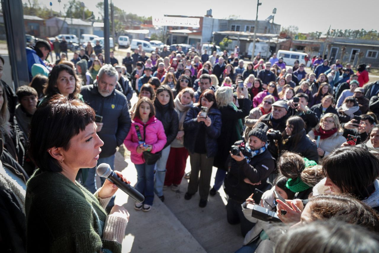 MAYRA INAUGURÓ EL NUEVO CENTRO INTEGRADOR COMUNITARIO EN VILLA LUJÁN