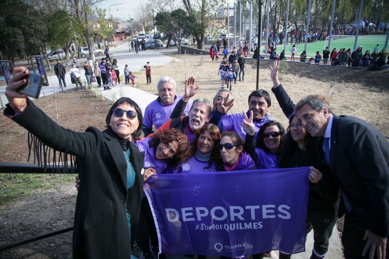 MAYRA CON MASSA Y WADO  INAUGURARON LA CIUDAD DE LOS DEPORTES EN SOLANO