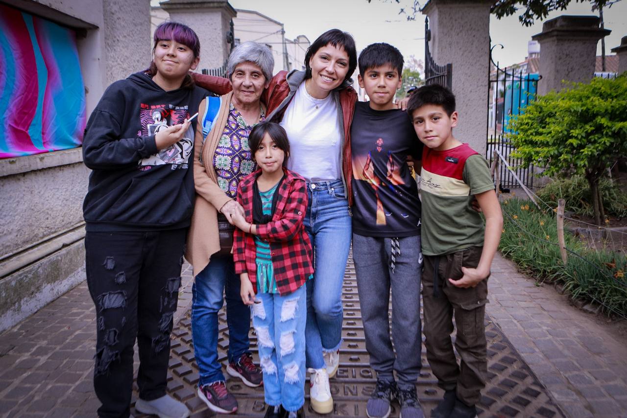 MAYRA Y SAINTOUT VISITARON EL 4º ENCUENTRO PROVINCIAL DE VIDEOJUEGOS
