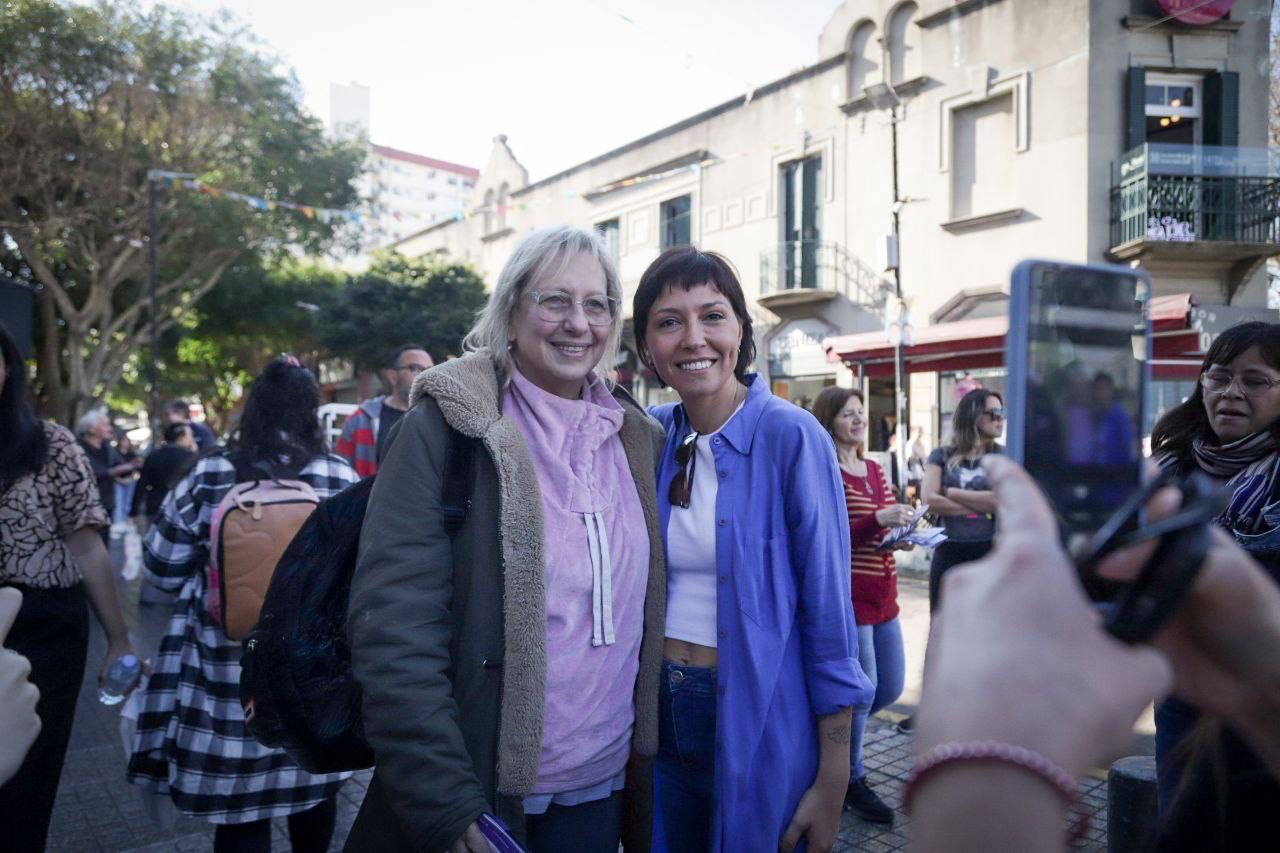 MAYRA RECORRIÓ LA OBRA DE REPAVIMENTACIÓN EN BERNAL CENTRO 