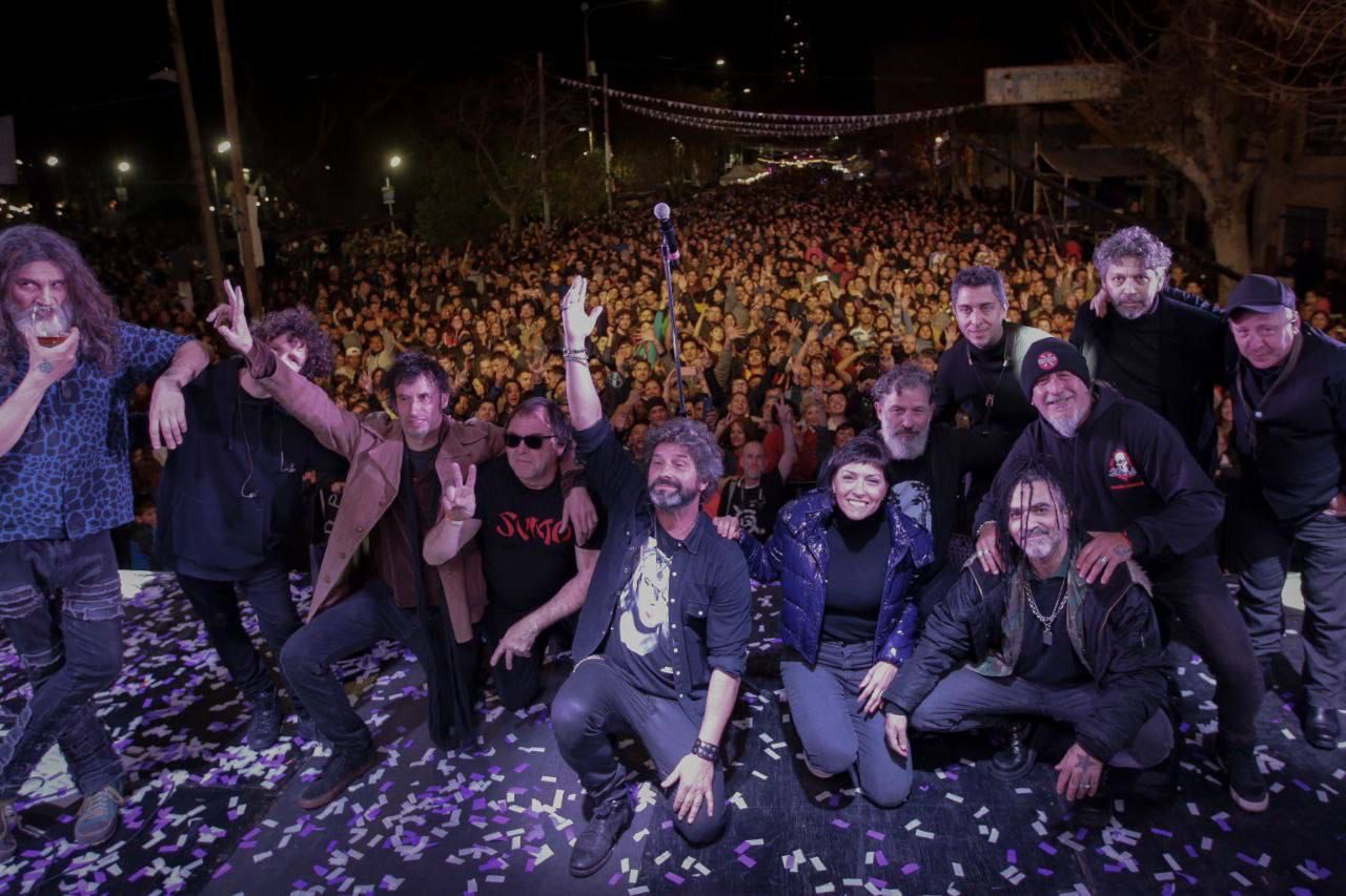 CABALLEROS DE LA QUEMA Y RUSHERKING EN EL CIERRE DEL FESTIVAL DE QUILMES