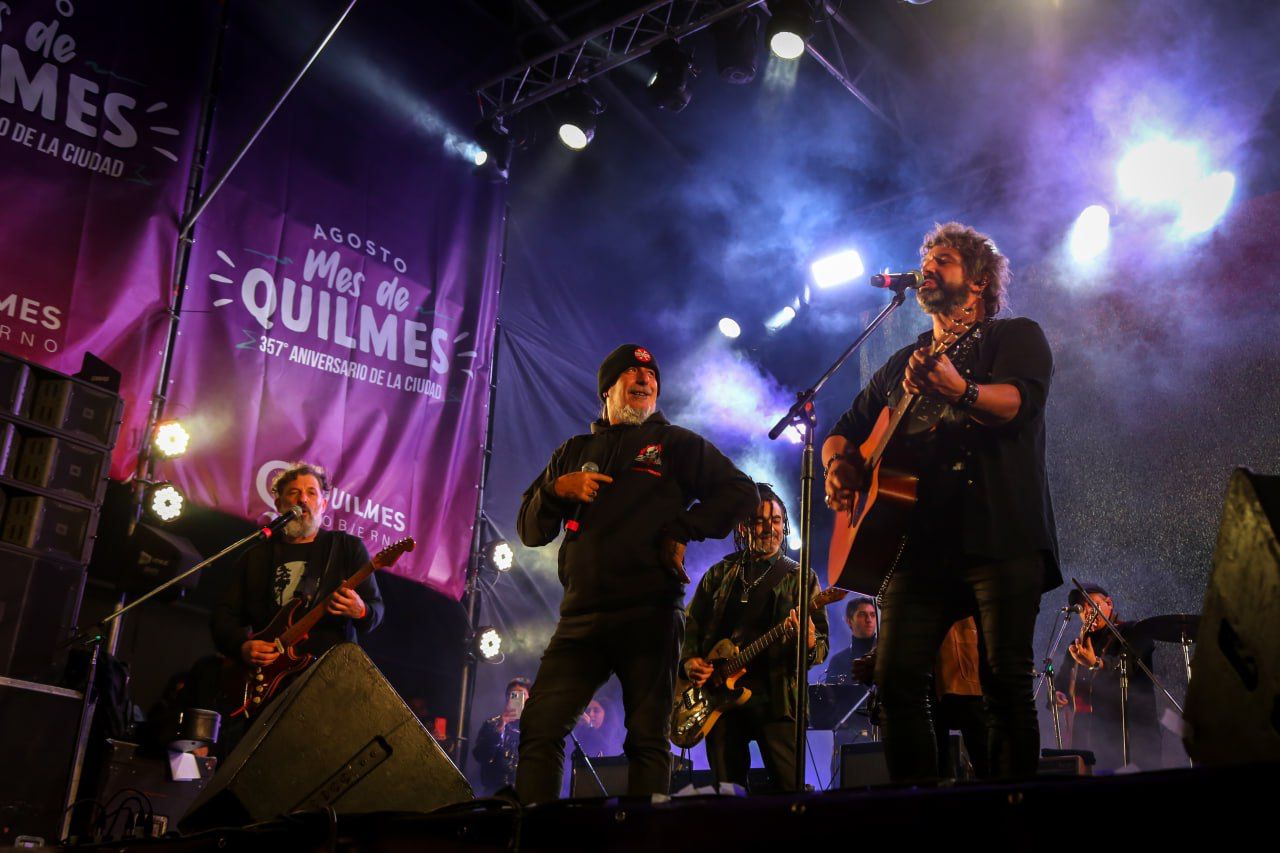 CABALLEROS DE LA QUEMA Y RUSHERKING EN EL CIERRE DEL FESTIVAL DE QUILMES