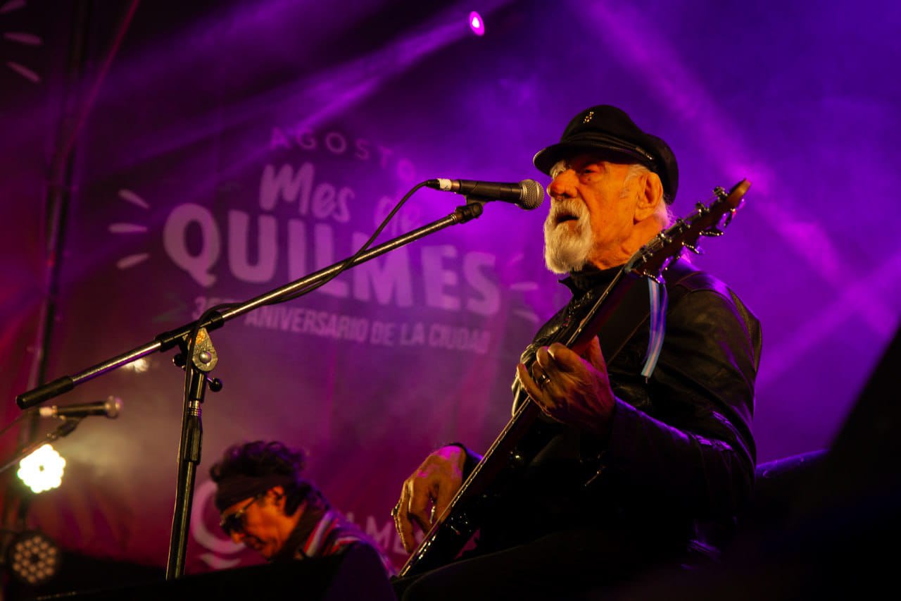 GRAN CIERRE DE KAPANGA Y EMOTIVO SHOW DE WILLY QUIROGA