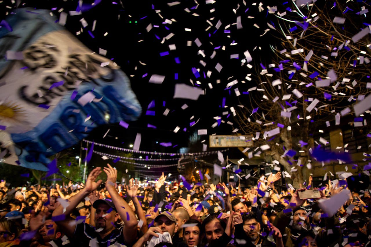 GRAN CIERRE DE KAPANGA Y EMOTIVO SHOW DE WILLY QUIROGA