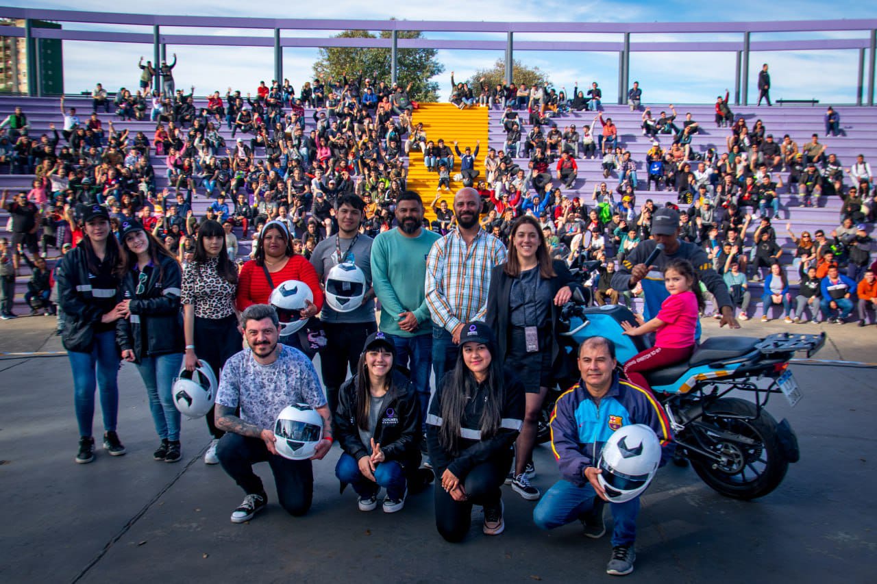 REALIZARON UNA CAPACITACIÓN PARA 400 MOTOCICLISTAS DE QUILMES 