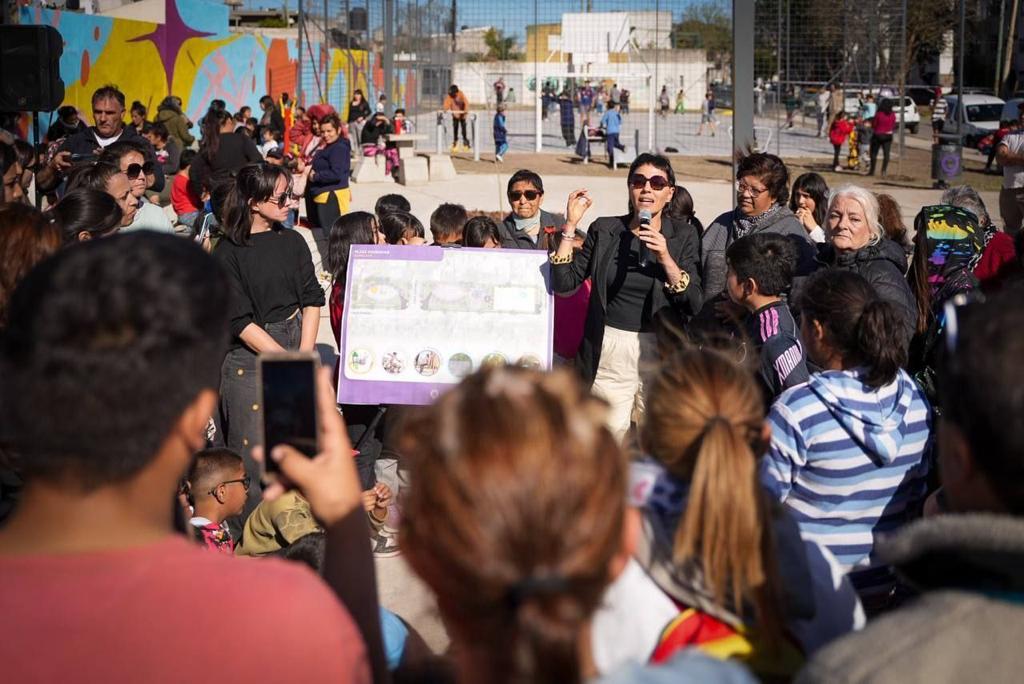 MAYRA INAUGURÓ UN NUEVO ESPACIO VERDE EN EZPELETA OESTE