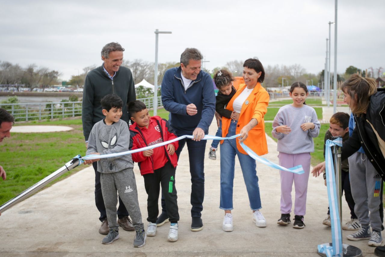 MAYRA Y SERGIO MASSA INAUGURARON EL NUEVO PARQUE DE LA RIBERA DE QUILMES