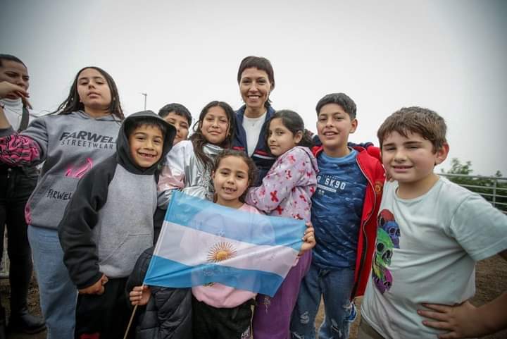 MAYRA CON A MÁS DE 20 MIL QUILMEÑOS EN EL NUEVO PARQUE  DE LA RIBERA
