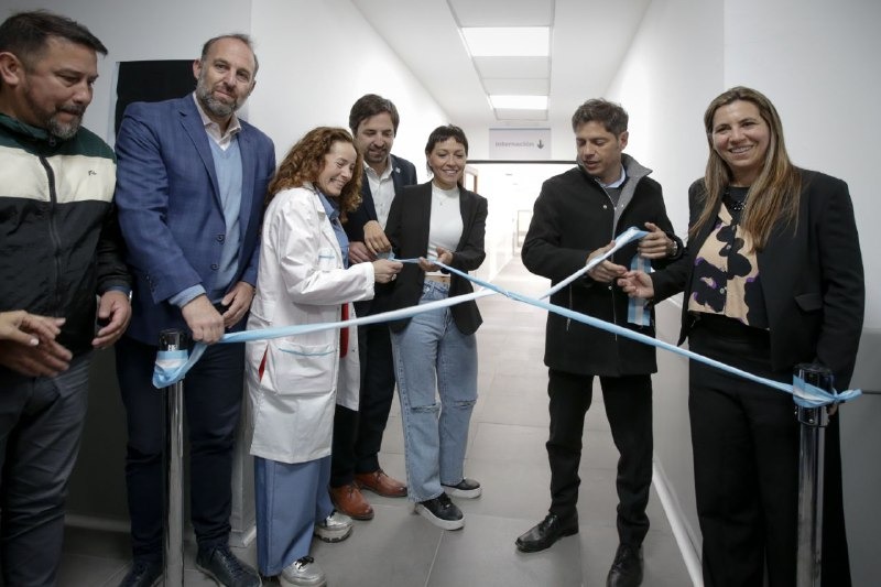     MAYRA Y KICILLOF EN UNA NUEVA SALA DE INTERNACIÓN Y RECORRIERON OBRAS  