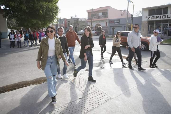 MAYRA INAUGURÓ LA REPAVIMENTACIÓN INTEGRAL DE 52 CUADRAS DE  ZAPIOLA 