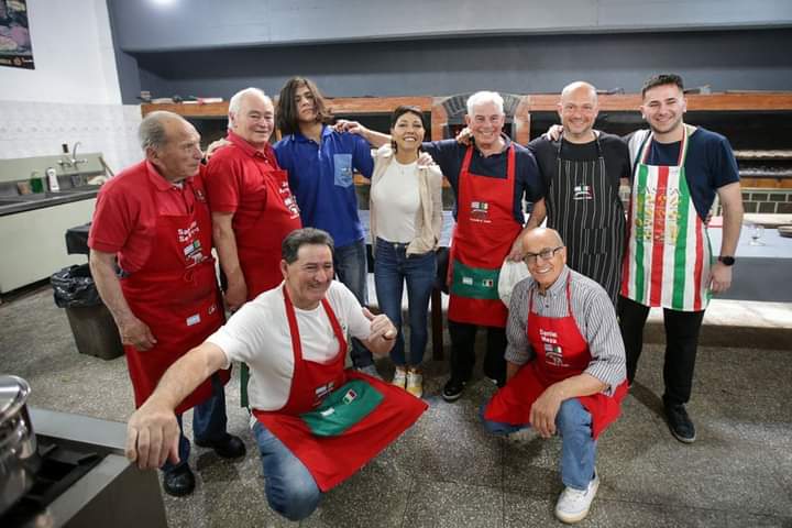 MAYRA PARTICIPÓ DEL ANIVERSARIO DE LA SOCIEDAD ITALIANA FRATELLI D'ITALIA