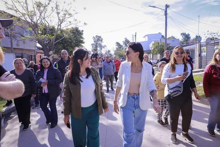 MAYRA RECORRIÓ LOS NUEVOS PAVIMENTOS DE LA RIBERA