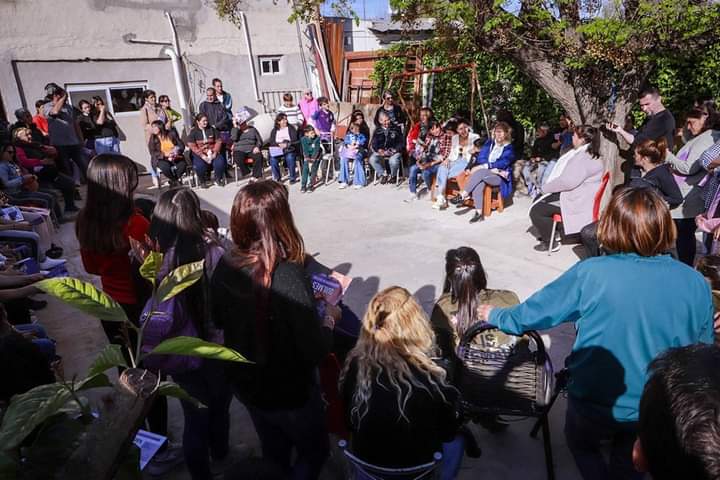 MAYRA RECORRIÓ LOS NUEVOS PAVIMENTOS DE LA RIBERA
