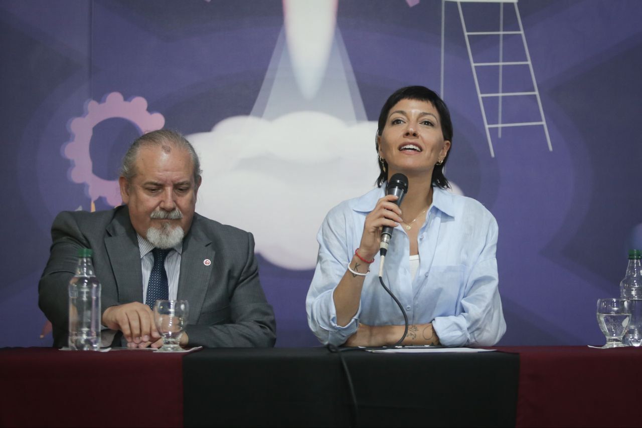 MAYRA ESTUVO EN EL LANZAMIENTO DE LOS CURSOS DE QUILMES TEC