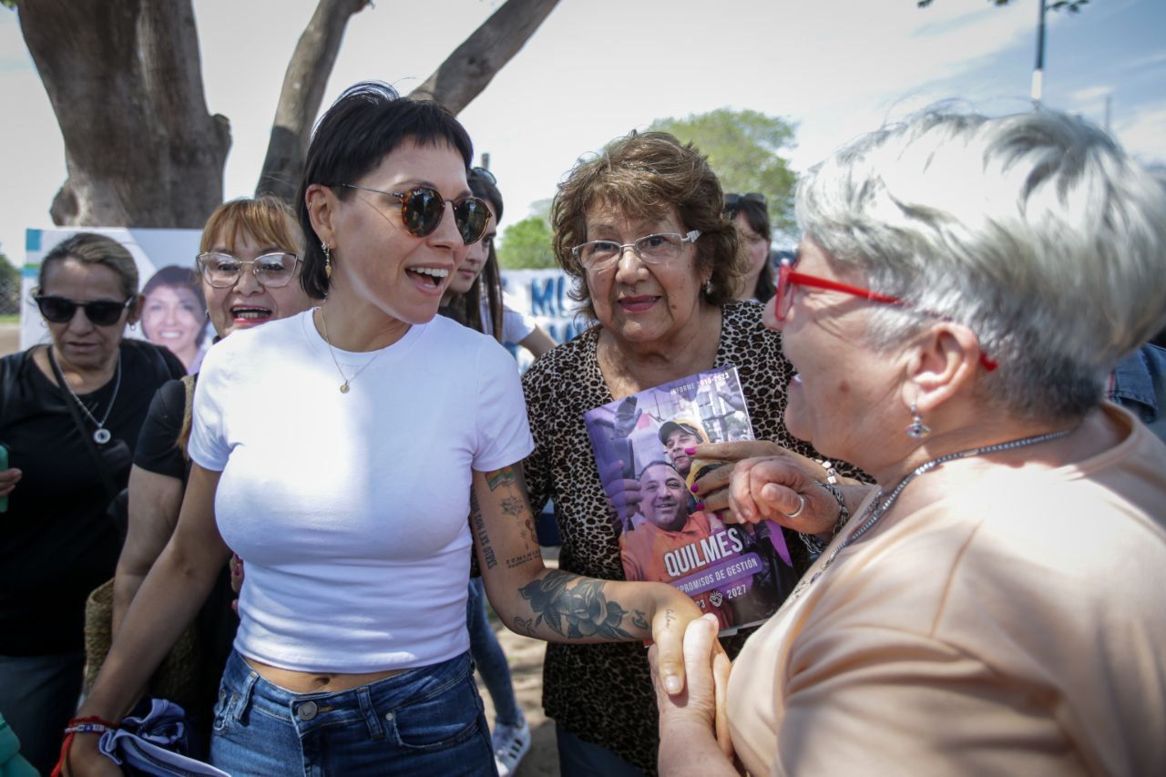  MAYRA SE REUNIÓ CON ENTIDADES, VECINOS Y VECINAS DE EZPELETA