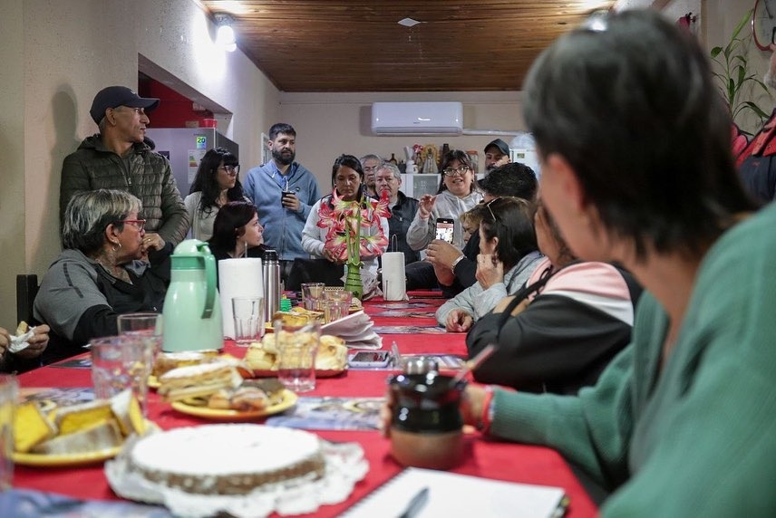 MAYRA JUNTO A VECINOS Y VECINAS DE VILLA LA FLORIDA Y QUILMES OESTE