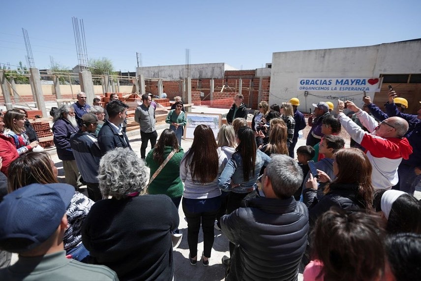 MAYRA SUPERVISÓ LA OBRA DE LA NUEVA ESCUELA SECUNDARIA LA MATERA