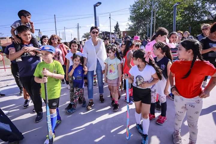 MAYRA VISITÓ LA PUESTA EN VALOR INTEGRAL DE LA PLAZA “LEÓN RAMÓN COSTA”