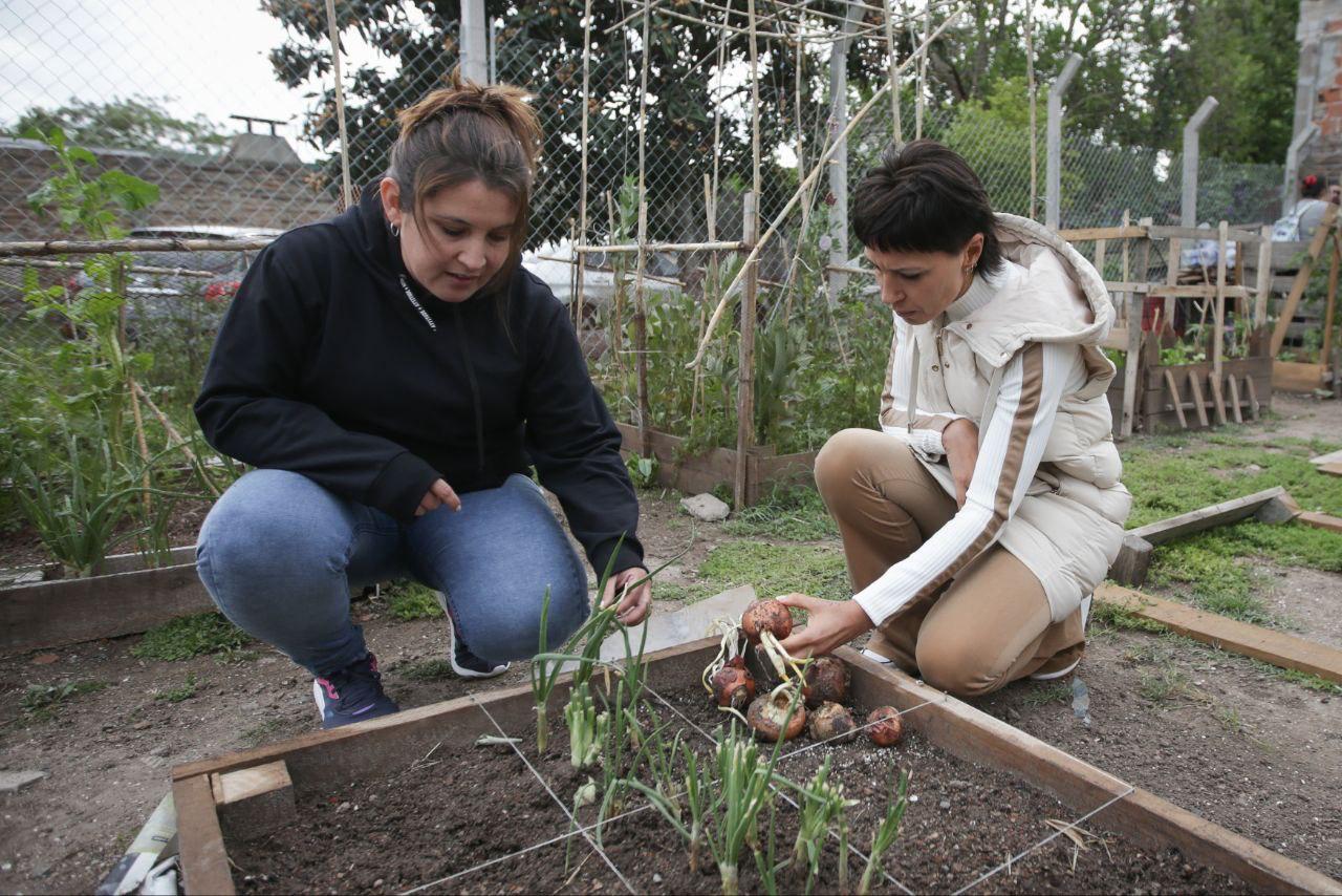 MAYRA RECORRIÓ LAS OBRAS DE LA SOCIEDAD DE FOMENTO JOSÉ HERNÁNDEZ 