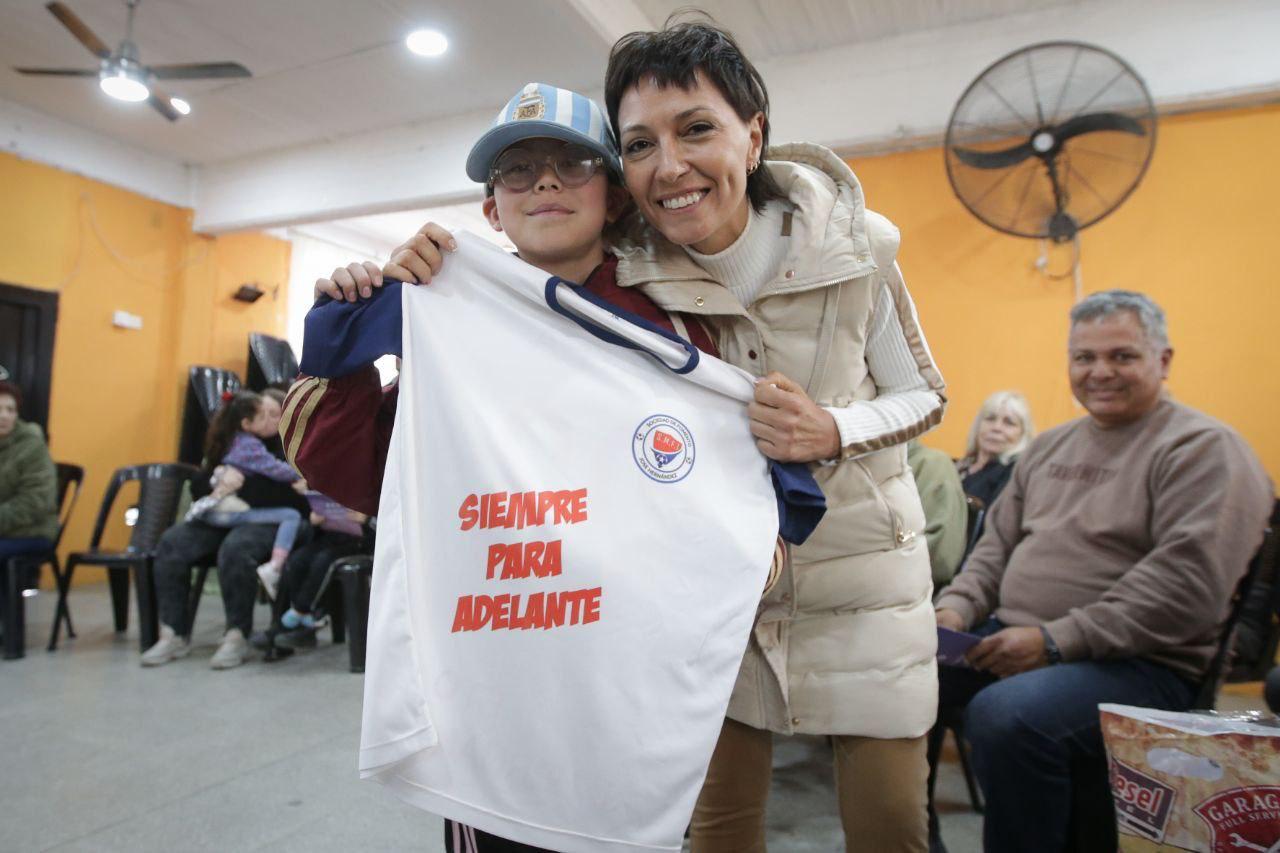 MAYRA RECORRIÓ LAS OBRAS DE LA SOCIEDAD DE FOMENTO JOSÉ HERNÁNDEZ 