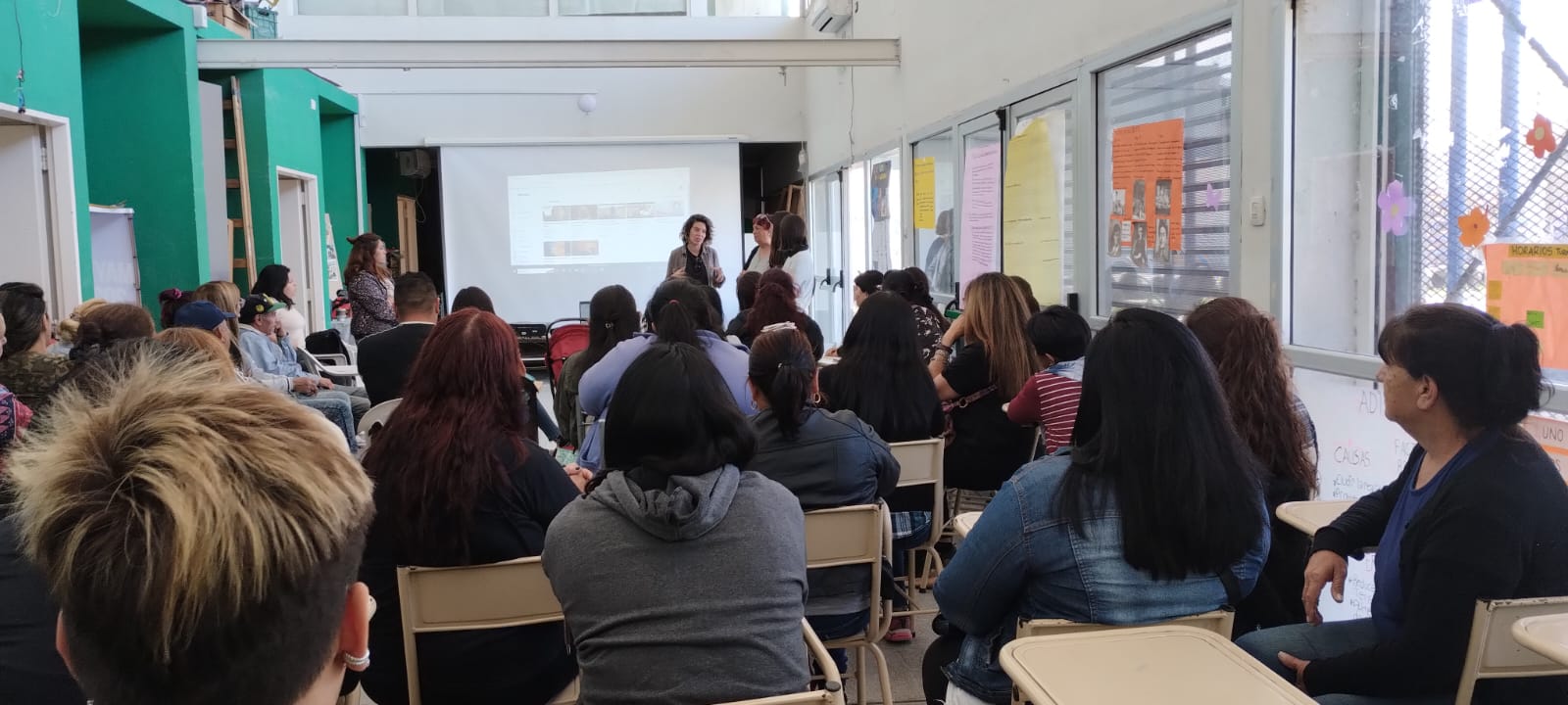 CAPACITACIÓN EN ESTRATEGIAS DE COMUNICACIÓN CON PERSPECTIVA DE GÉNERO