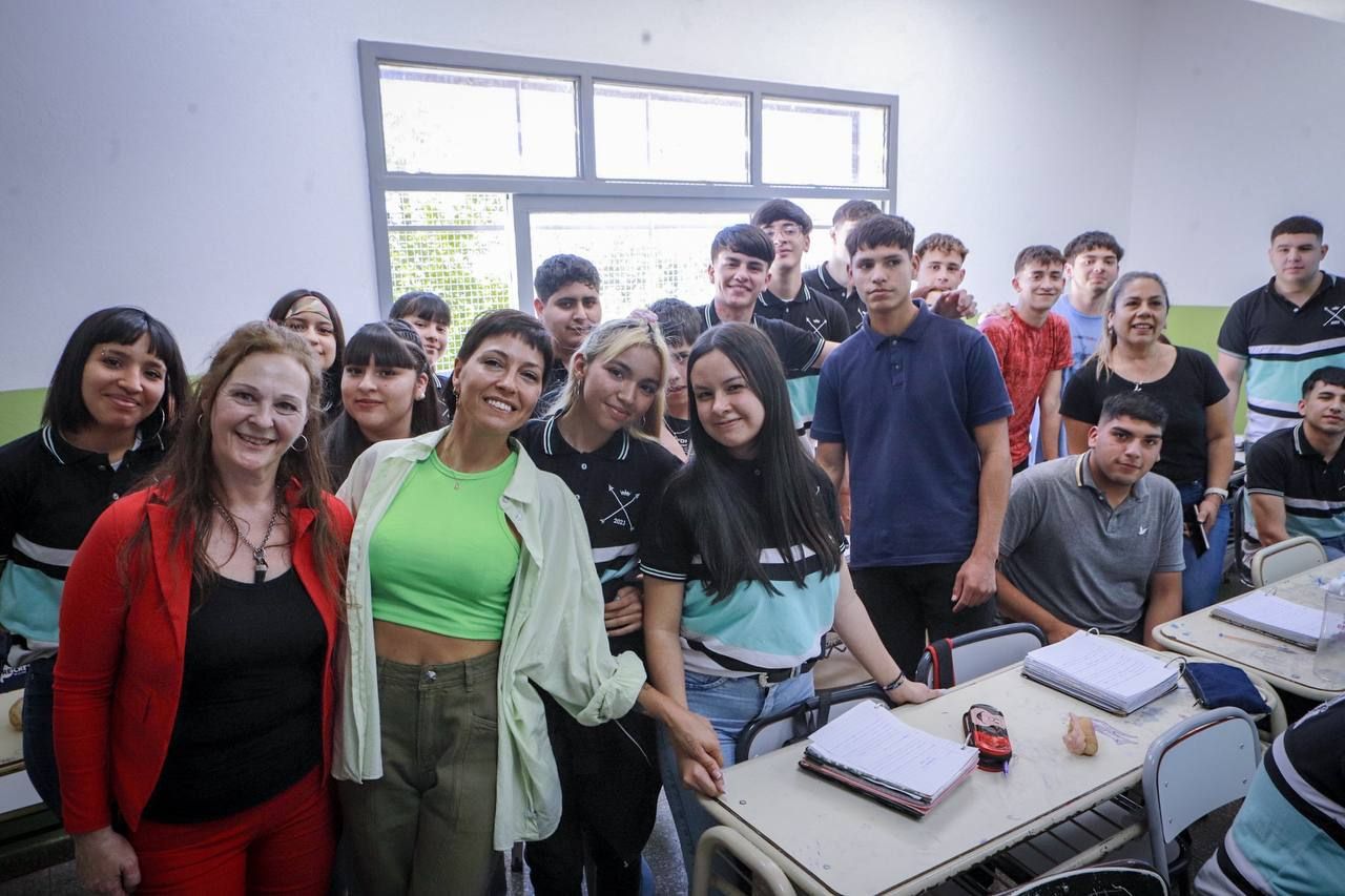 MAYRA OBSERVÓ LOS AVANCES DE LA OBRA DE LA ES Nº 19 Y  EP Nº 8 