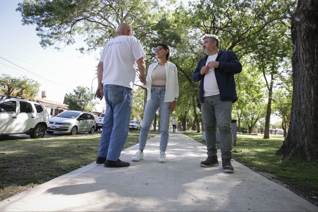 MAYRA SUPERVISÓ LAS OBRAS DE RENOVACIÓN INTEGRAL DE LA PLAZA 12 DE OCTUBRE