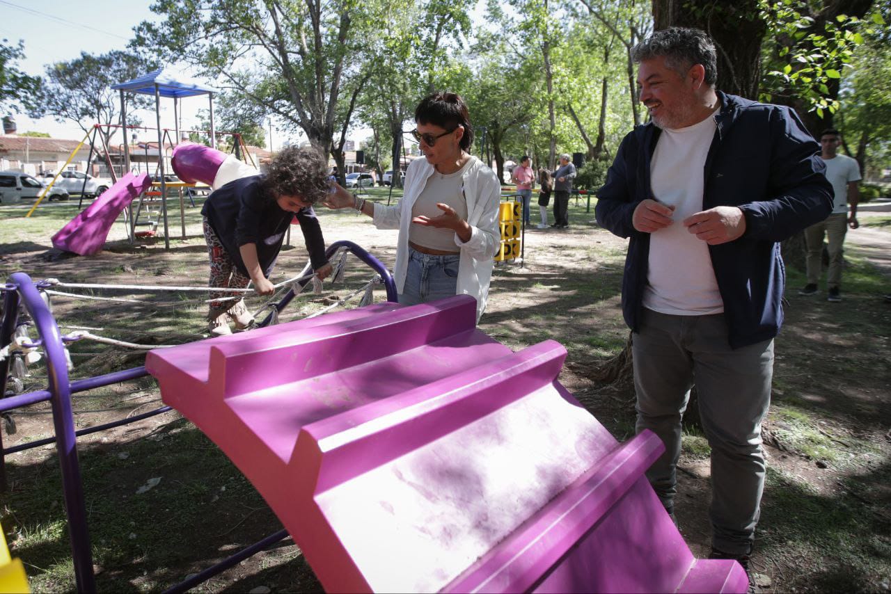 MAYRA SUPERVISÓ LAS OBRAS DE RENOVACIÓN INTEGRAL DE LA PLAZA 12 DE OCTUBRE