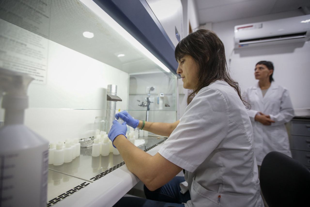 MAYRA RECORRIÓ LA EMPRESA QUILMEÑA PBL FUNDADA POR BIOTECNÓLOGOS DE LA UNQ
