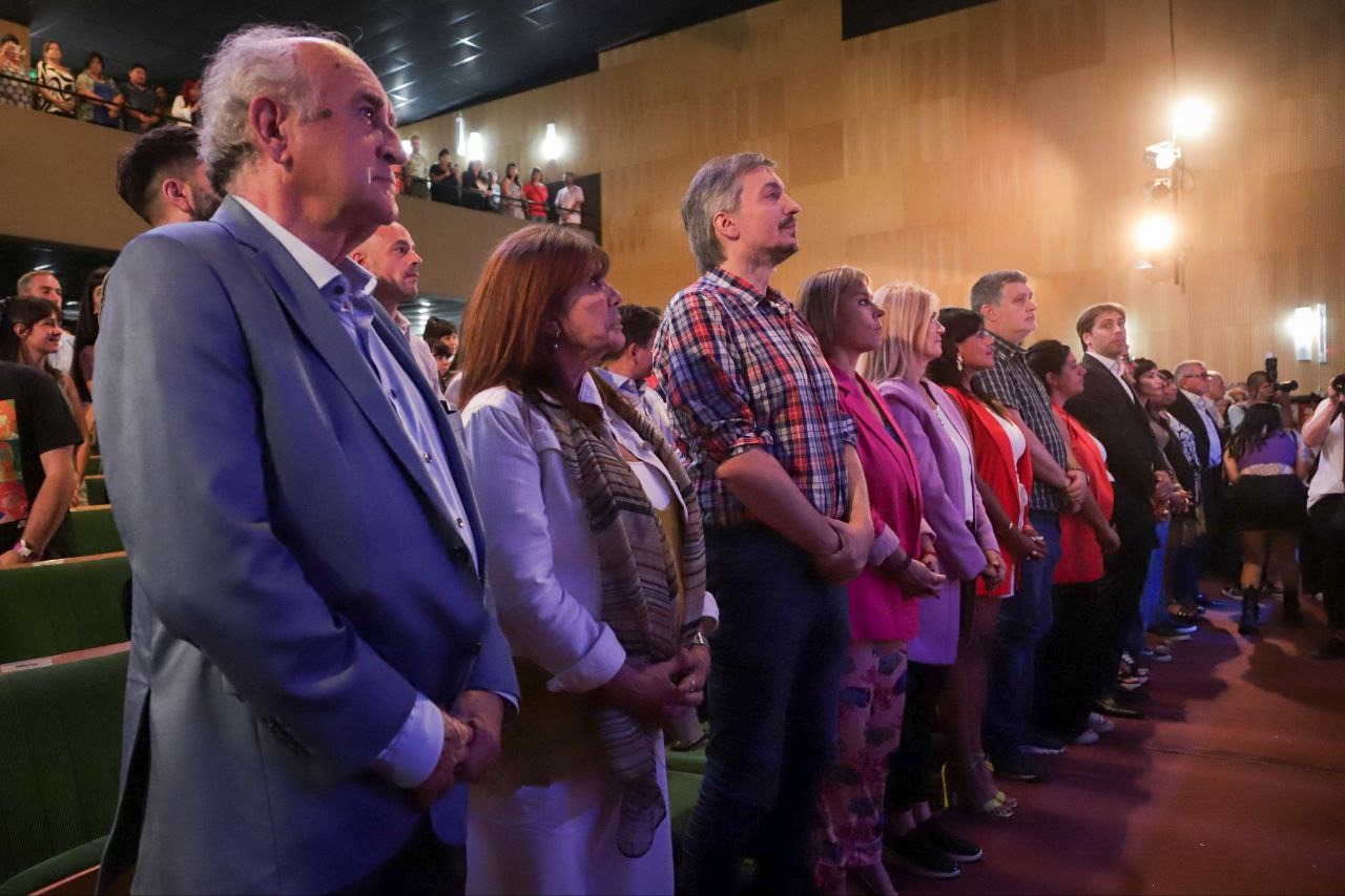 MAYRA MENDOZA REALIZÓ LA JURA COMO JEFA COMUNAL PARA SU SEGUNDO MANDATO