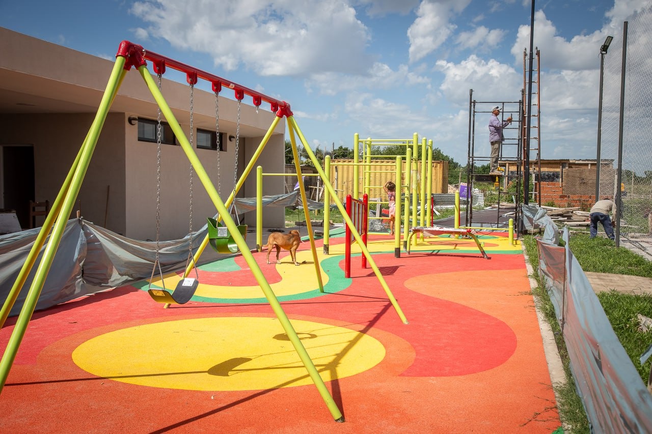 ETAPA FINAL DE LA OBRA DEL POLIDEPORTIVO “CRISTINA CORAZÓN” EN BERNAL 