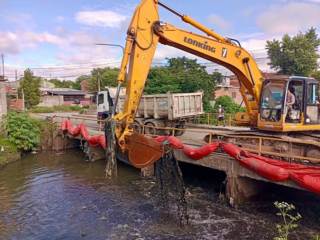  CONTINÚA LA LIMPIEZA DE LOS ARROYOS Y DESOBSTRUCCIÓN DE SUMIDEROS 