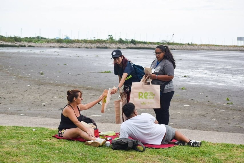 LANZAMIENTO DE LA TERCERA TEMPORADA DEL PROGRAMA PLAYAS LIMPIAS EN QUILMES