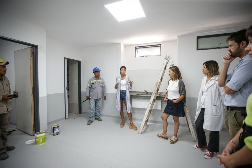 MAYRA SUPERVISÓ LA OBRA DE PUESTA EN VALOR DE LA GUARDIA DEL HOSPITAL OLLER