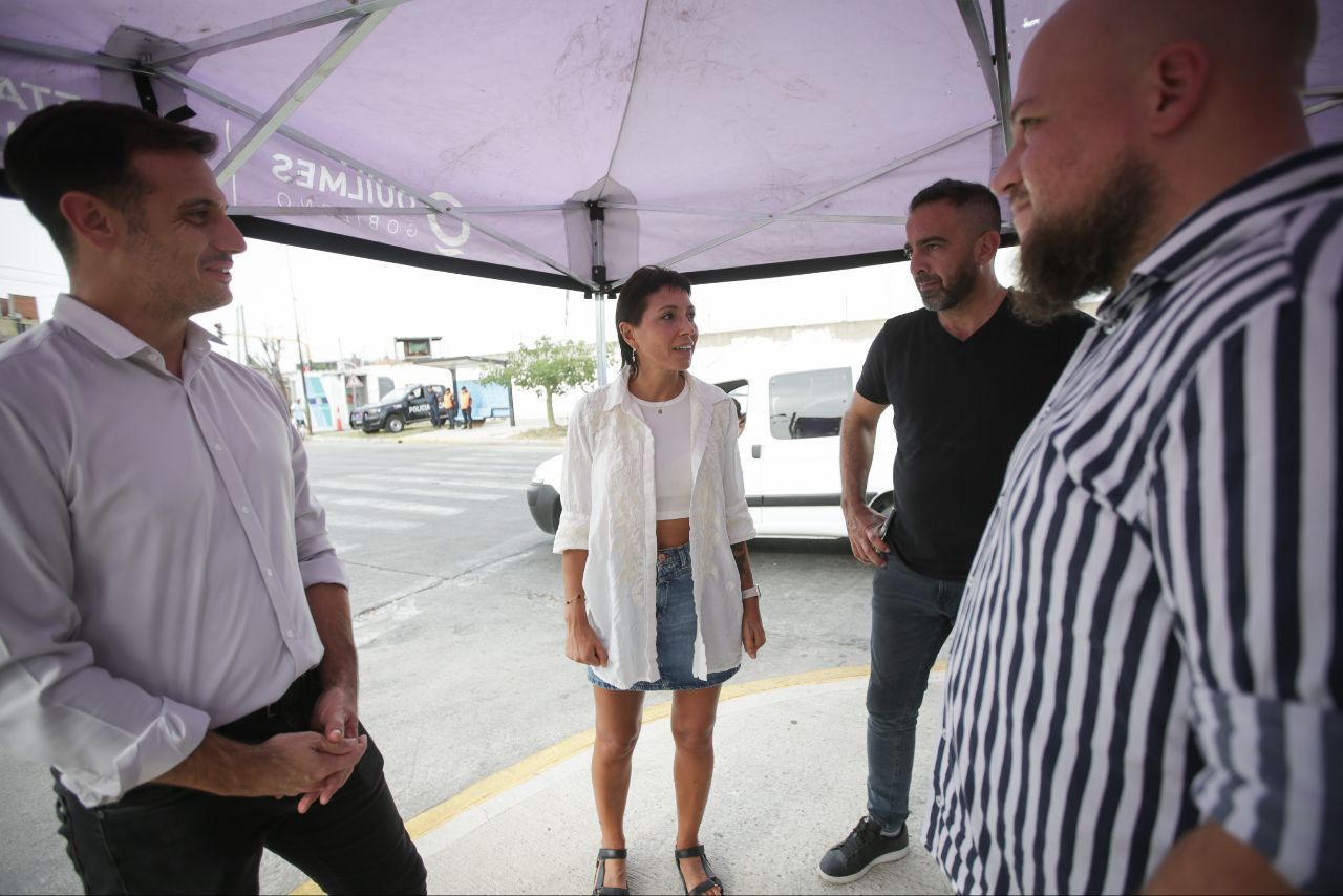  MAYRA Y JULIÁN ÁLVAREZ EN UN MEGAOPERATIVO DE SATURACIÓN VEHICULAR 