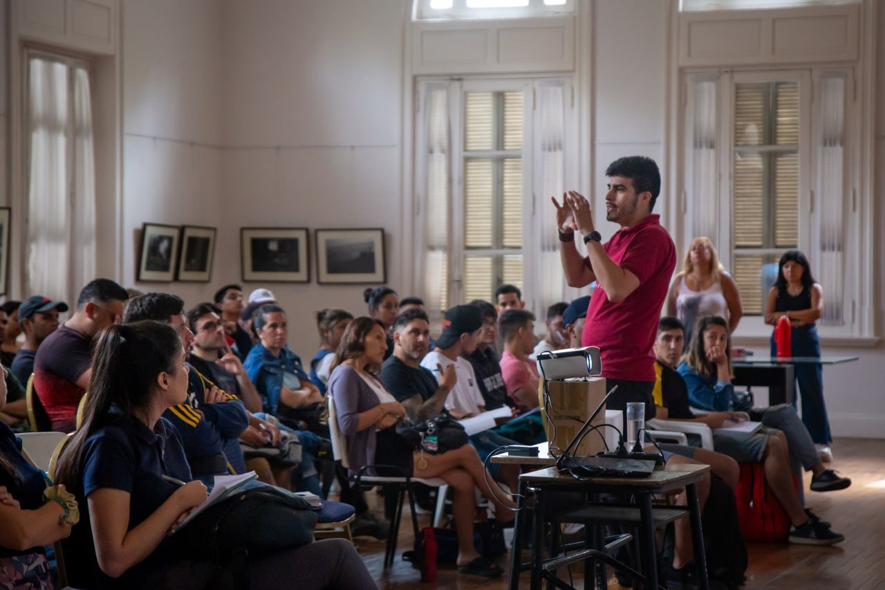 CURSO DE MANIPULACIÓN SEGURA DE ALIMENTOS POR EL MUNICIPIO DE QUILMES