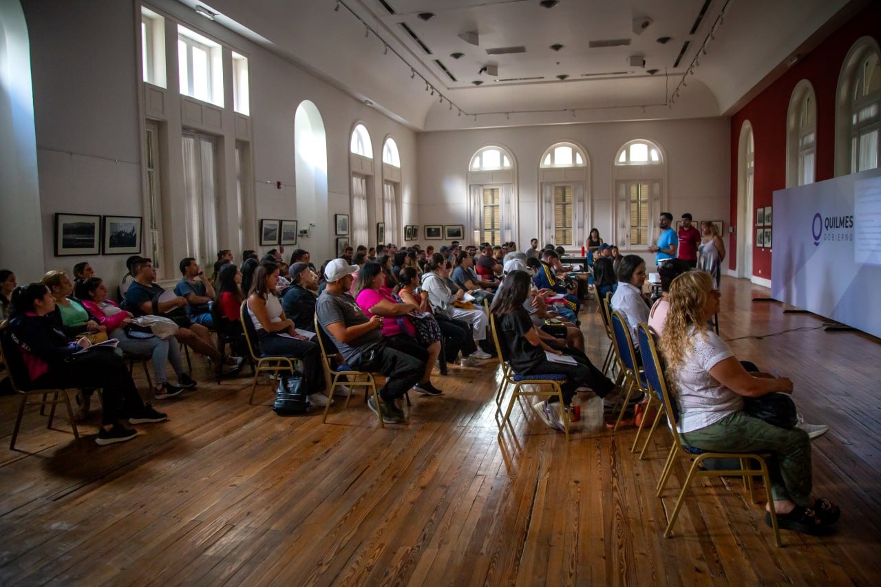 CURSO DE MANIPULACIÓN SEGURA DE ALIMENTOS POR EL MUNICIPIO DE QUILMES
