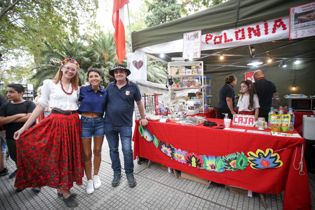 MAYRA RECORRIÓ EL EVENTO “CULTURA DE LAS NACIONES”