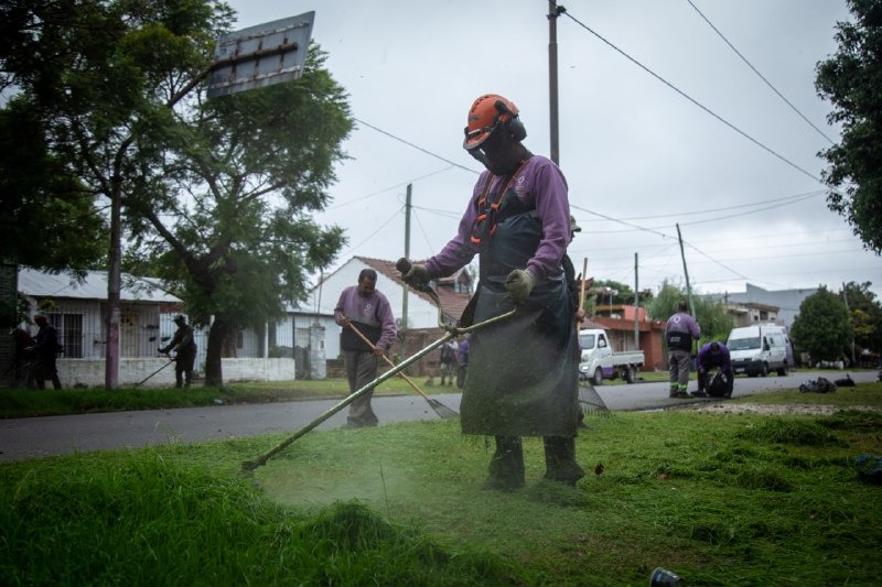 JORNADA INTEGRAL DE LIMPIEZA Y DESOBSTRUCCIÓN DE SUMIDEROS EN QUILMES