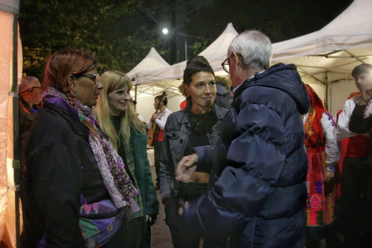MAYRA ESTUVO PRESENTE EN LA FIESTA DE LAS COLECTIVIDADES EN QUILMES