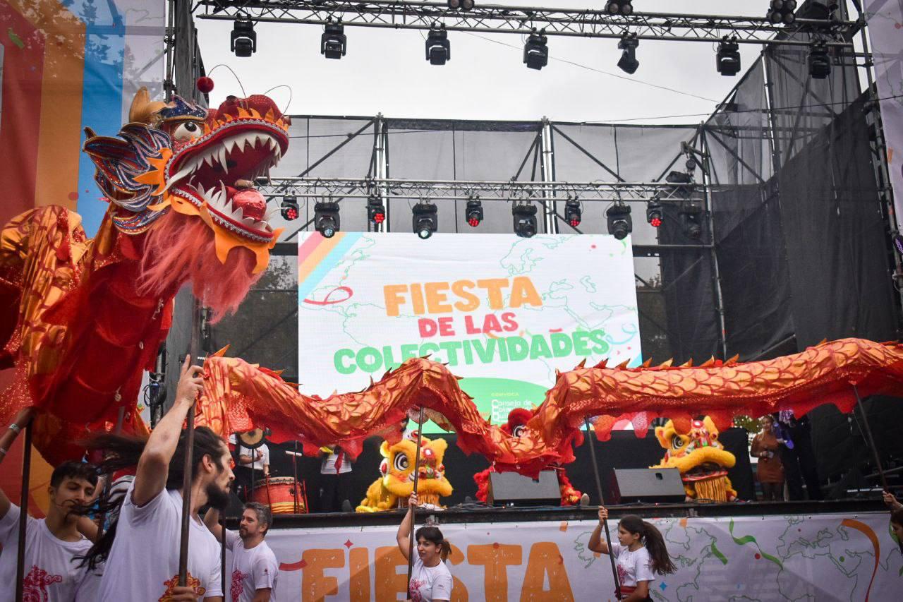 MAYRA ESTUVO PRESENTE EN LA FIESTA DE LAS COLECTIVIDADES EN QUILMES