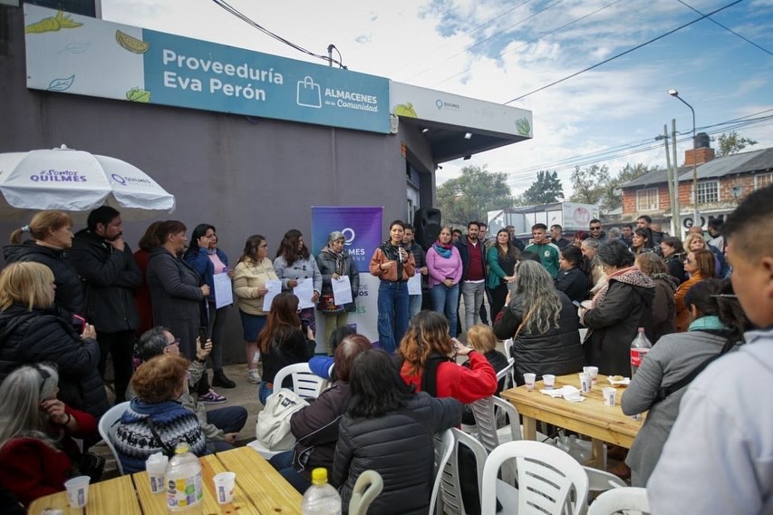 MAYRA PRESENTÓ LA TARJETA “SOMOS QUILMES SOLIDARIA” PARA PUNTOS SOLIDARIOS
