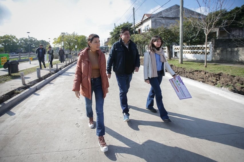  MAYRA RECORRIÓ UNA OBRA DE PAVIMENTOS QUE COMPRENDE 85 CUADRAS EN SOLANO