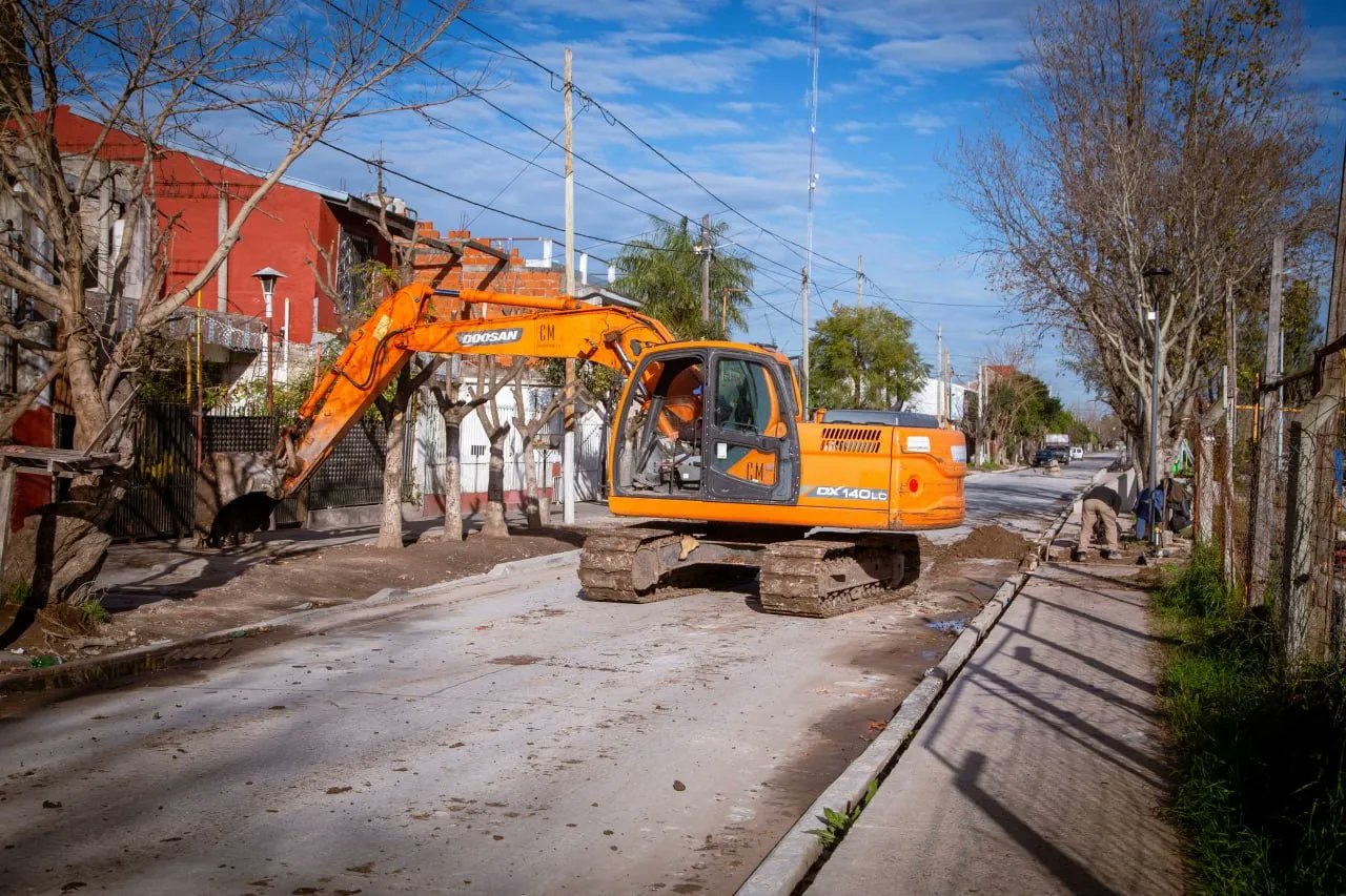 AVANZA LA PAVIMENTACIÓN Y UN NUEVO CORREDOR URBANO EN  LA UNIÓN